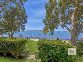 Waterside Cottage, Mannering Park
